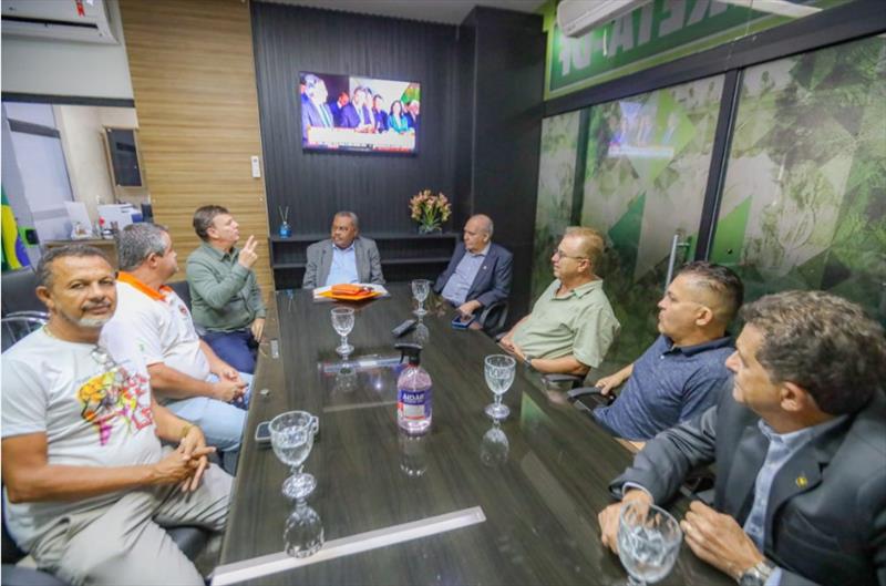 PRESIDENTE DA FORÇA REÚNE-SE COM SERVIDORES PÚBLICOS DO DF