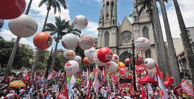 MAIS DE 150 MUNICÍPIOS TERÃO ATOS CONTRA RETROCESSOS NA EDUCAÇÃO; CONFIRA A LISTA